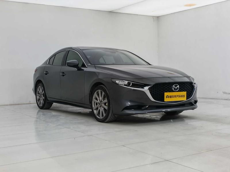 Mazda 3 - фото 2