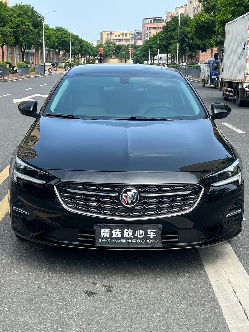 Buick Regal - фото 1