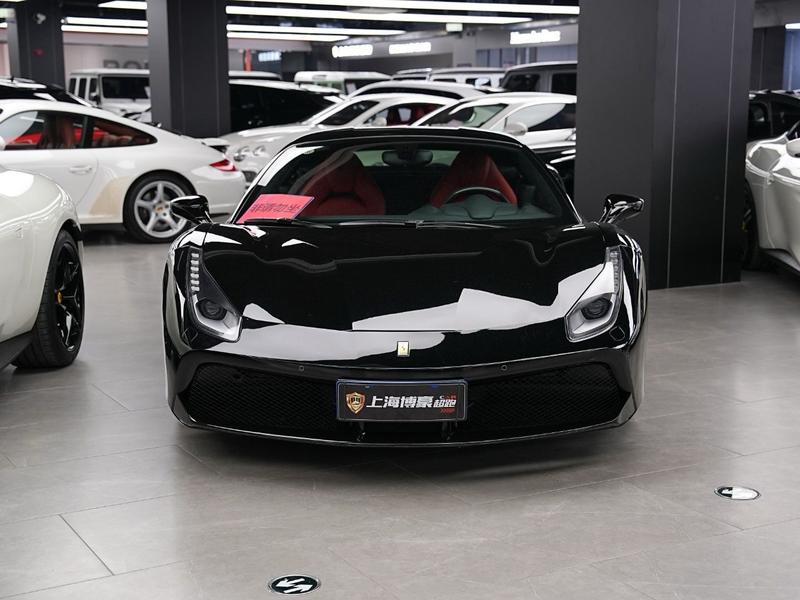 Ferrari 488 - фото 1