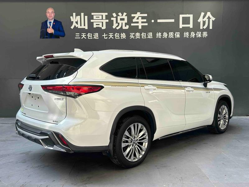 Toyota Highlander - фото 3