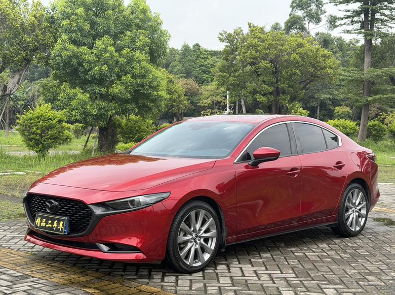 Mazda 3 - фото 0