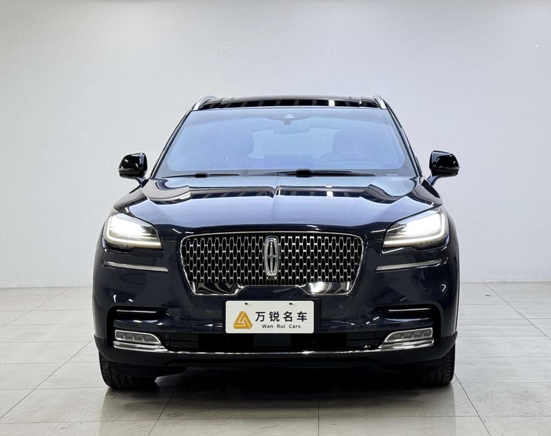Lincoln Aviator - фото 1