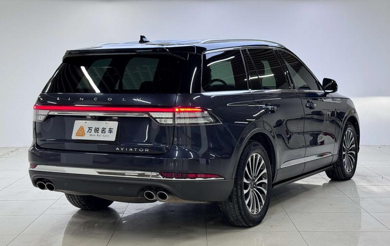 Lincoln Aviator - фото 3