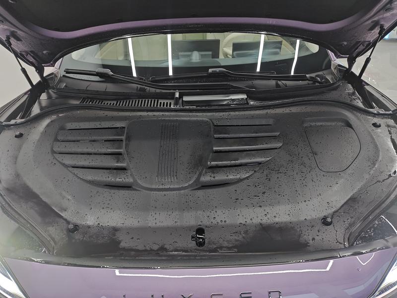Luxeed R7 - фото 4