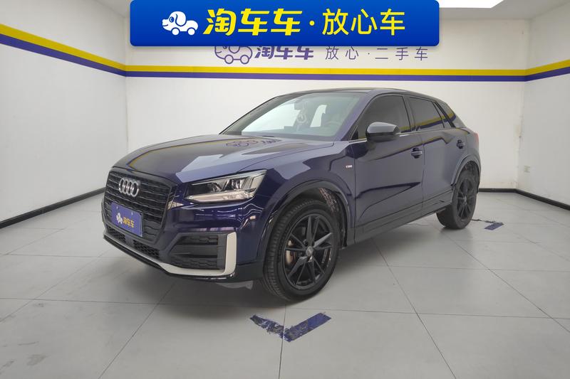Audi Q2L - фото 0