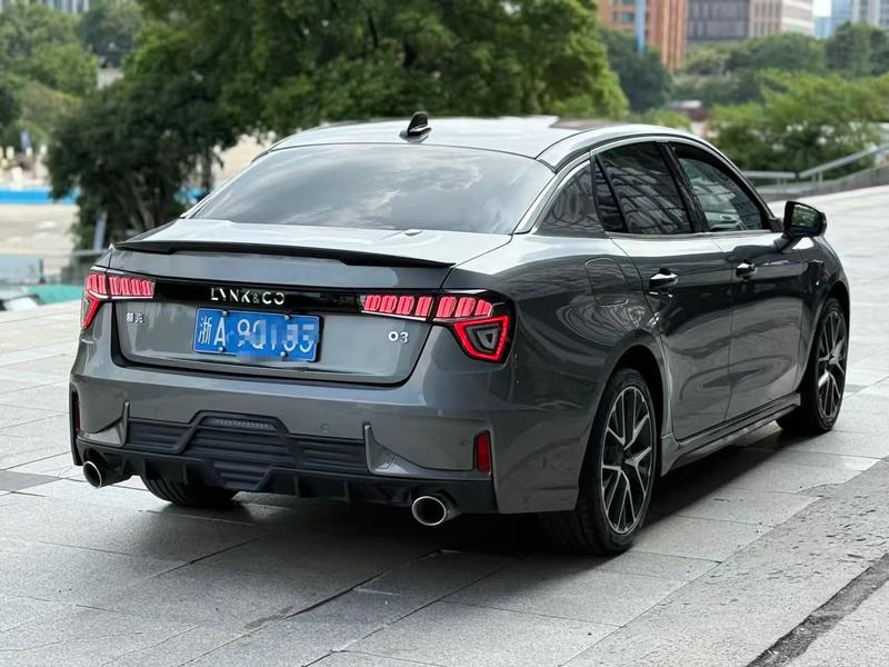 Lynk & Co 03 - фото 3