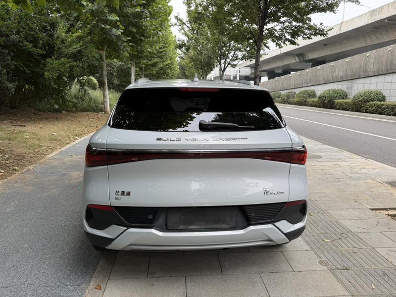 BYD Atto 3 - фото 4