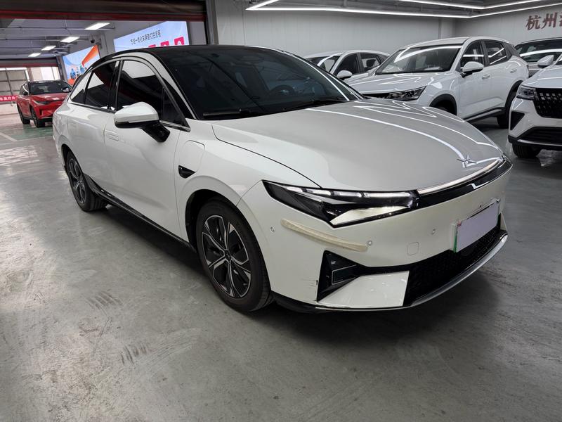 XPeng P5 - фото 2