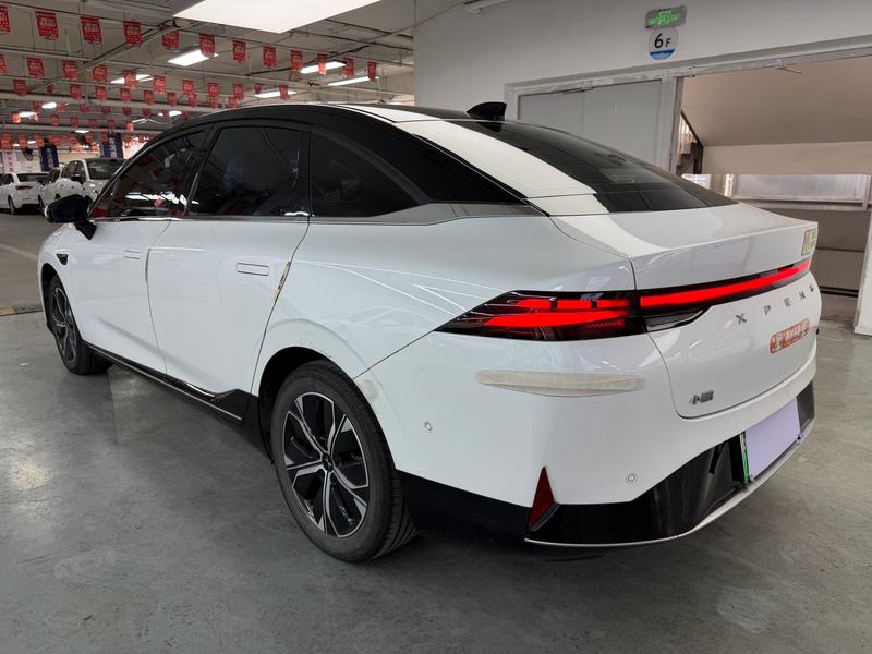 XPeng P5 - фото 3