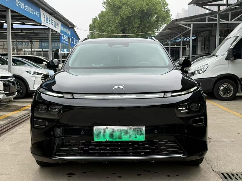 XPeng G9 - фото 1