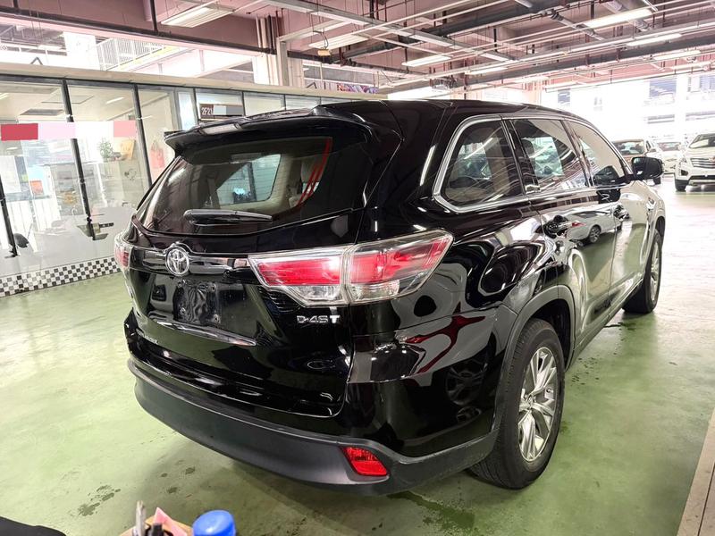 Toyota Highlander - фото 3