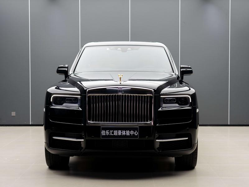 Rolls-Royce Cullinan - фото 1