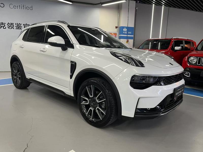 Lynk & Co 01 - фото 2