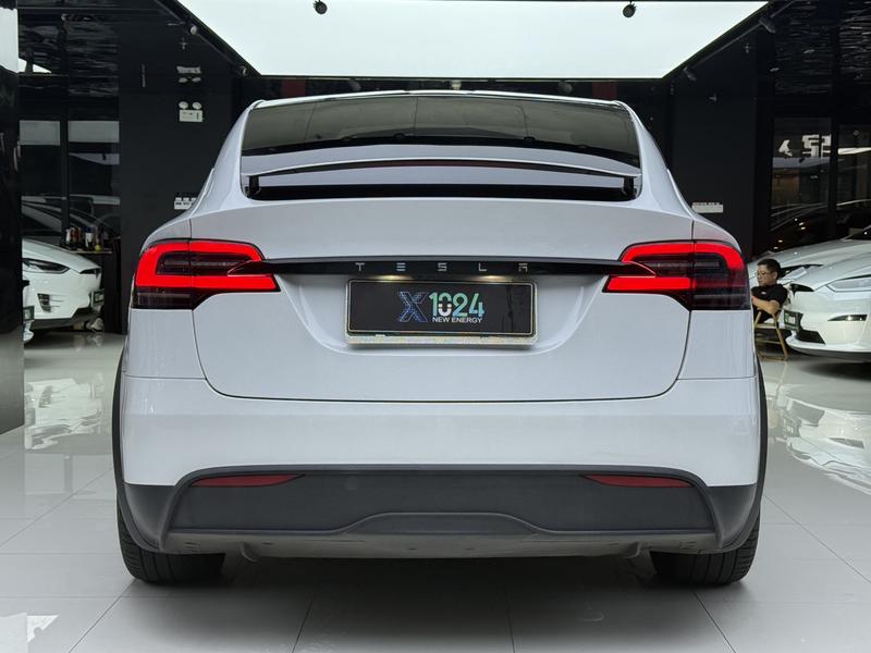 Tesla Model X - фото 4