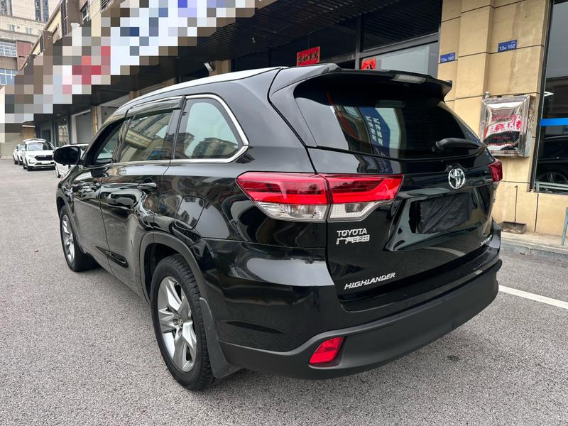 Toyota Highlander - фото 3