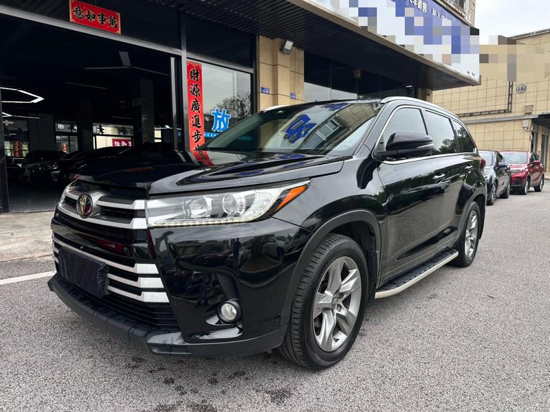 Toyota Highlander - фото 0
