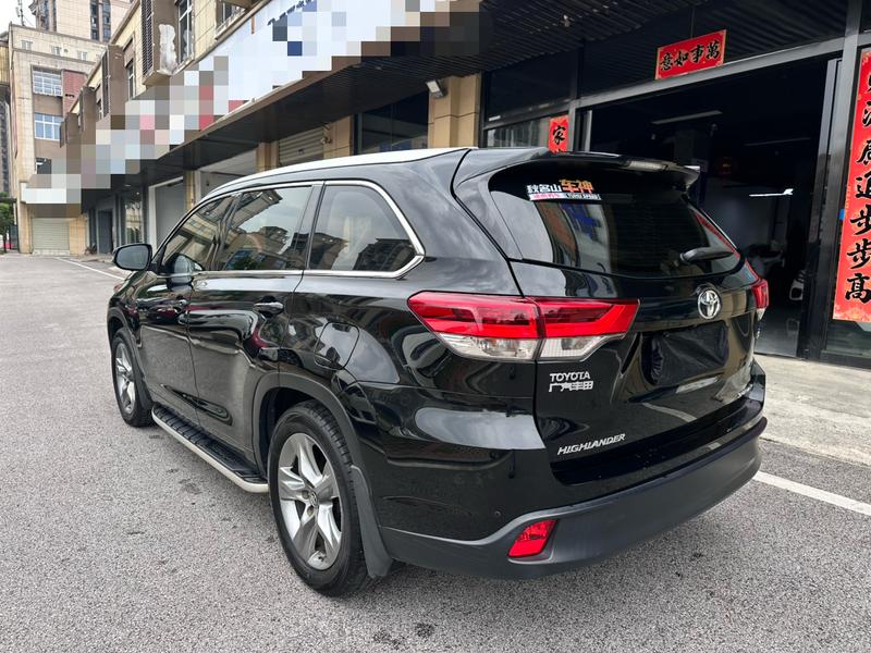 Toyota Highlander - фото 3