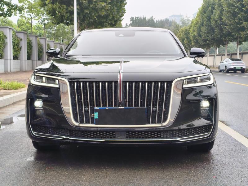 Hongqi H9 - фото 1