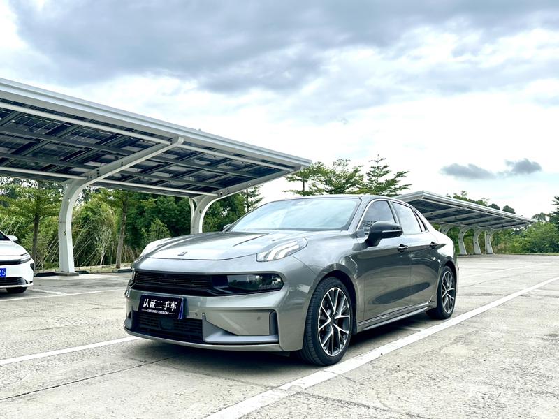 Lynk & Co 03 - фото 0