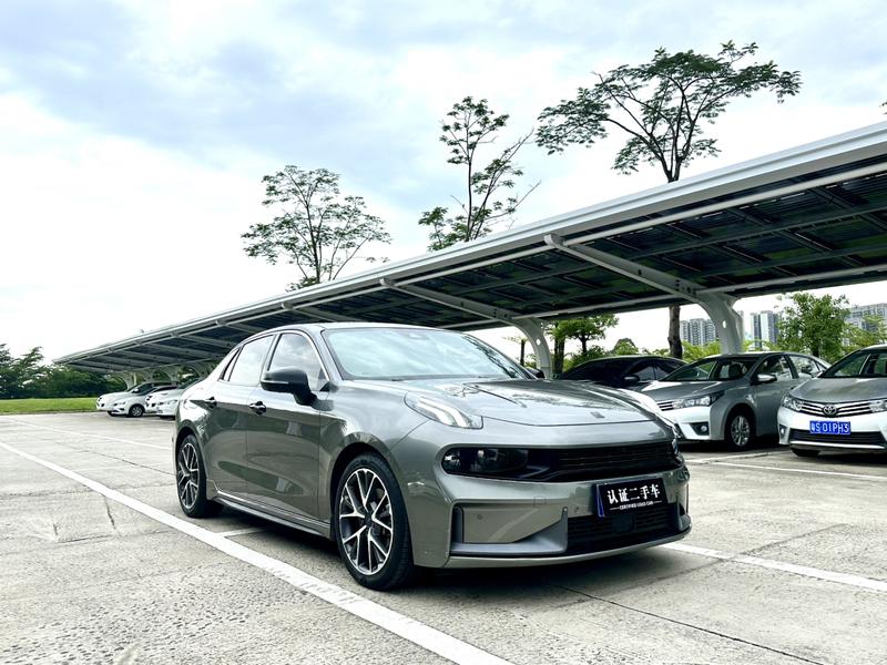 Lynk & Co 03 - фото 2