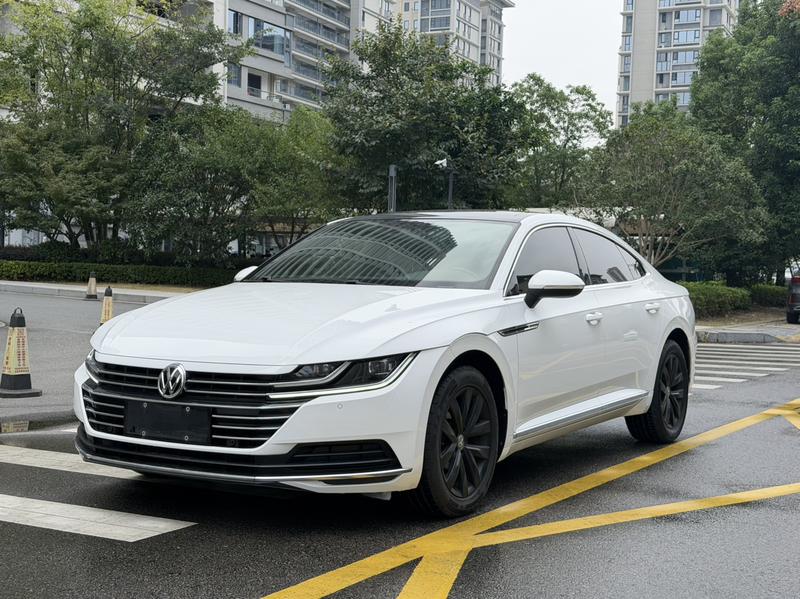 Volkswagen CC - фото 0