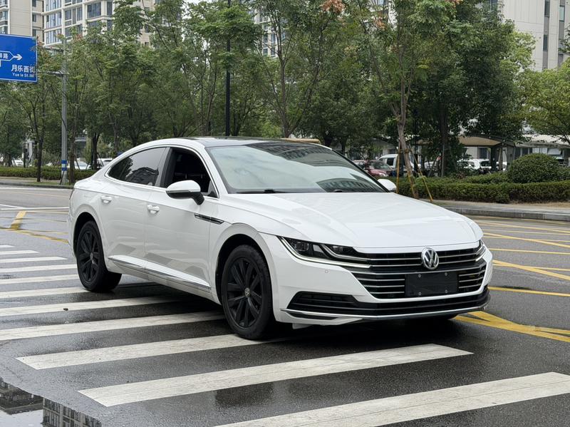 Volkswagen CC - фото 2