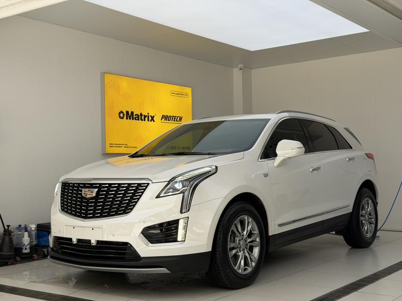 Cadillac XT5 - фото 0