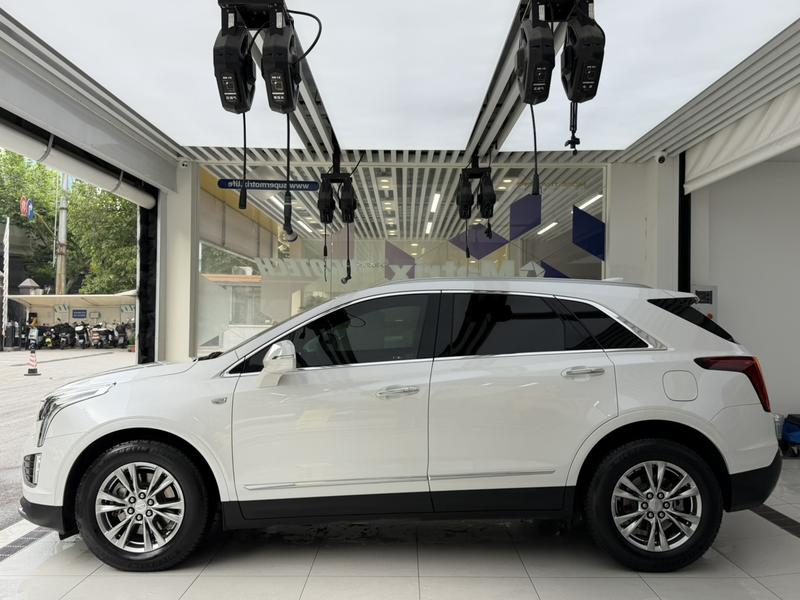 Cadillac XT5 - фото 2