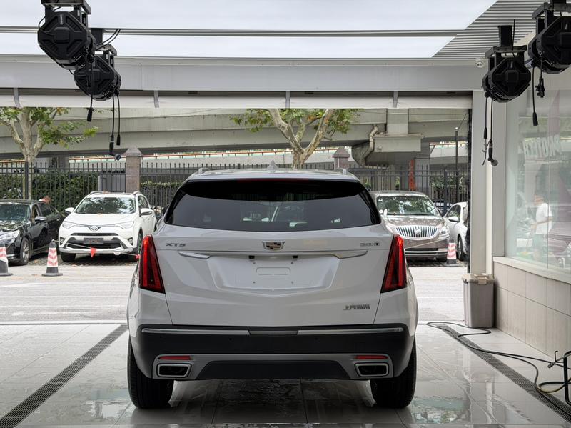 Cadillac XT5 - фото 4