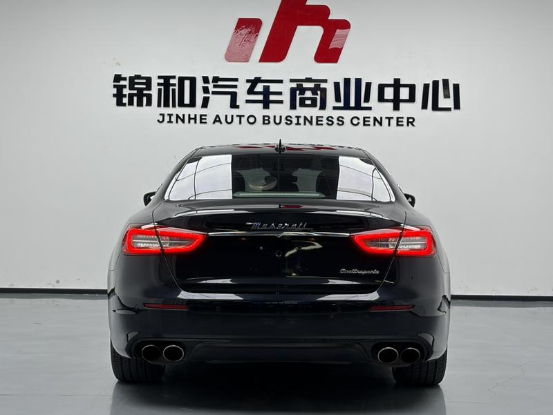 Maserati Quattroporte - фото 4