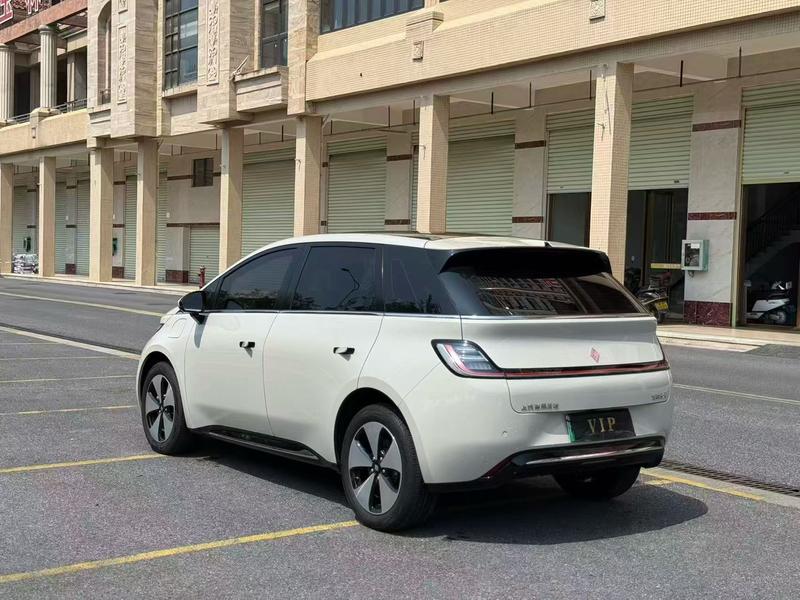 Baojun Yunduo - фото 3