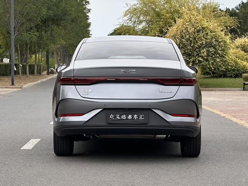 BYD Qin PLUS DM-i - фото 4
