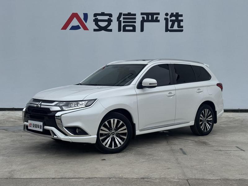 Mitsubishi Outlander - фото 0