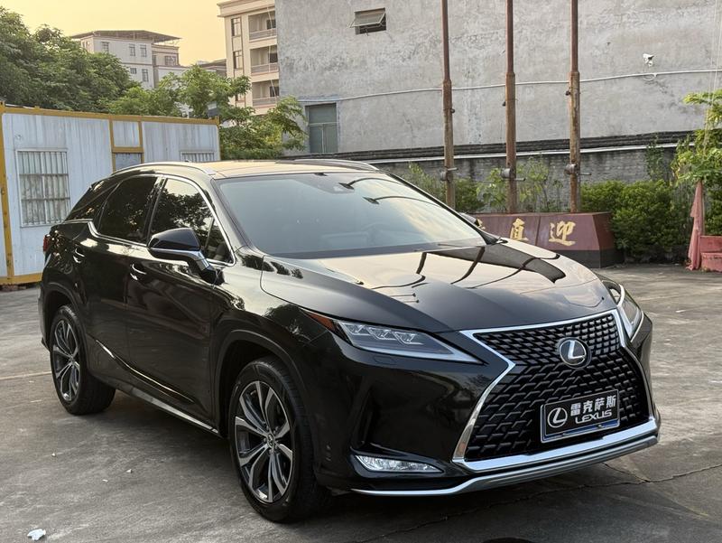 Lexus RX - фото 2