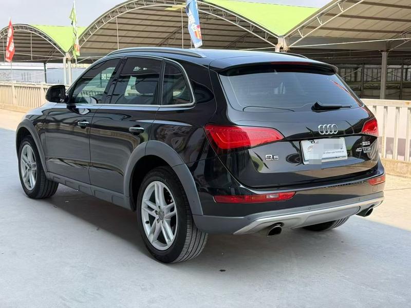 Audi Q5 - фото 3