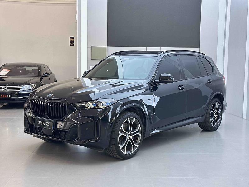 BMW X5 - фото 0