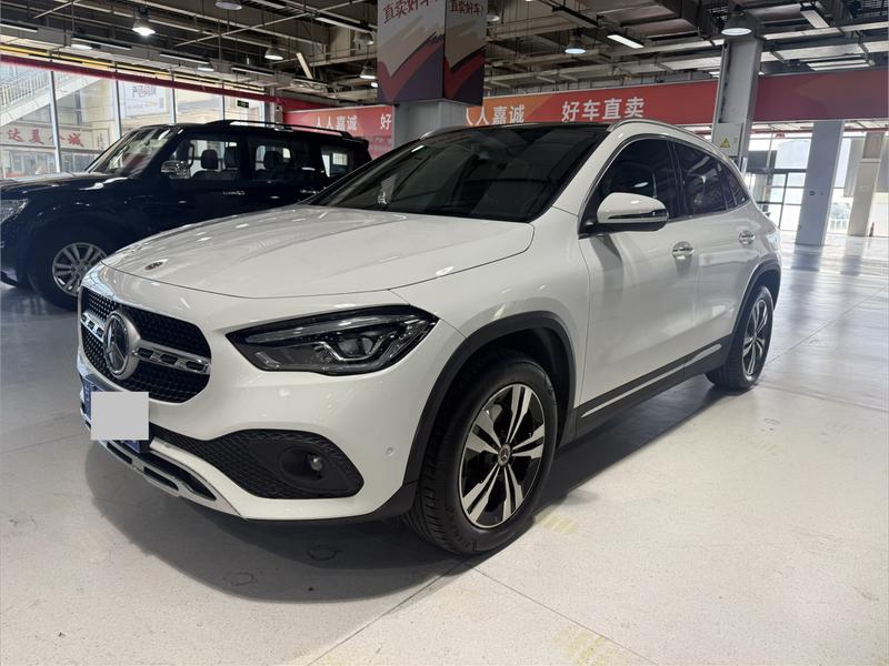 Mercedes-Benz GLA - фото 0