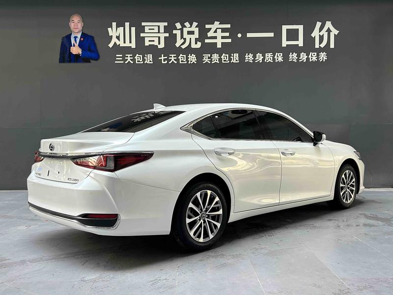 Lexus ES - фото 3