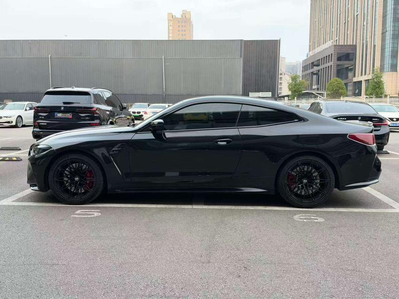 BMW M4 - фото 3