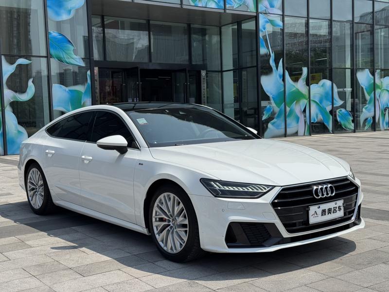 Audi A7 - фото 2