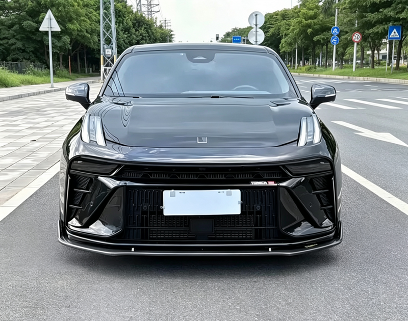 Lynk & Co 03 - фото 1
