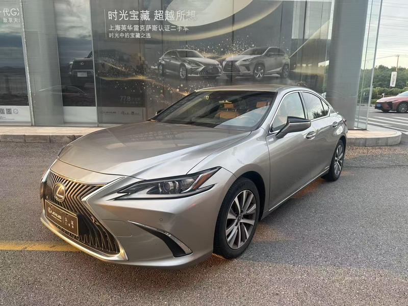 Lexus ES - фото 0