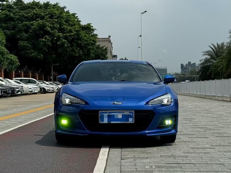 Subaru BRZ - фото 1