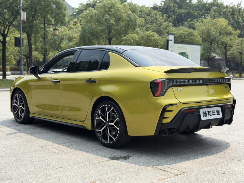 Lynk & Co 03 - фото 4