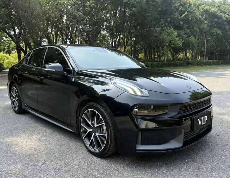 Lynk & Co 03 - фото 2