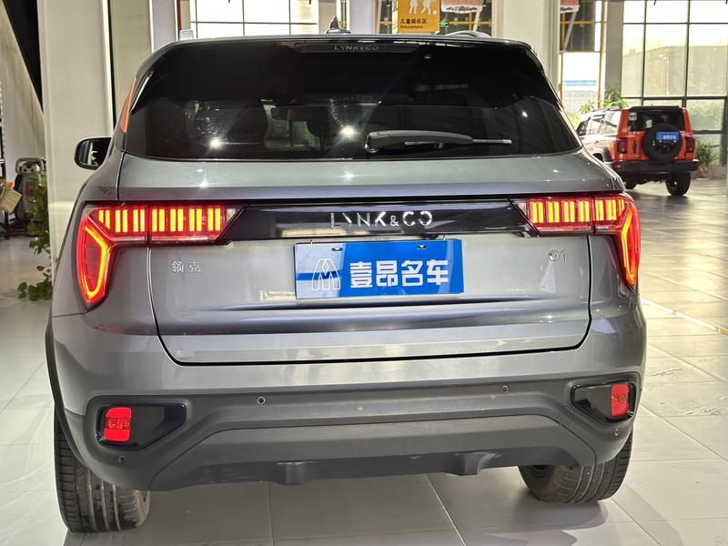 Lynk & Co 01 - фото 4