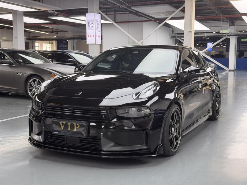 Lynk & Co 03 - фото 0