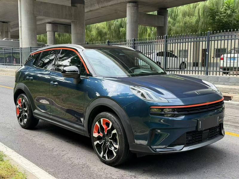 Lynk & Co 06 - фото 2