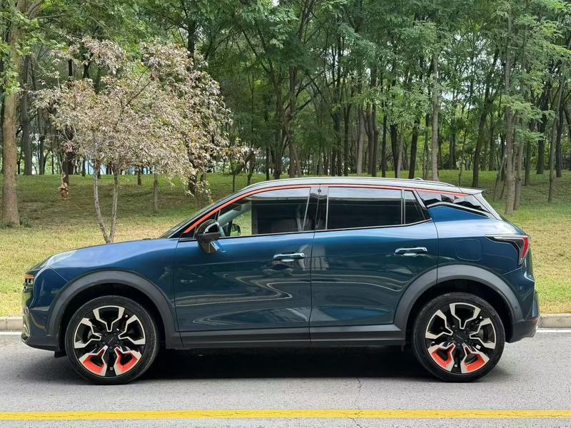 Lynk & Co 06 - фото 3