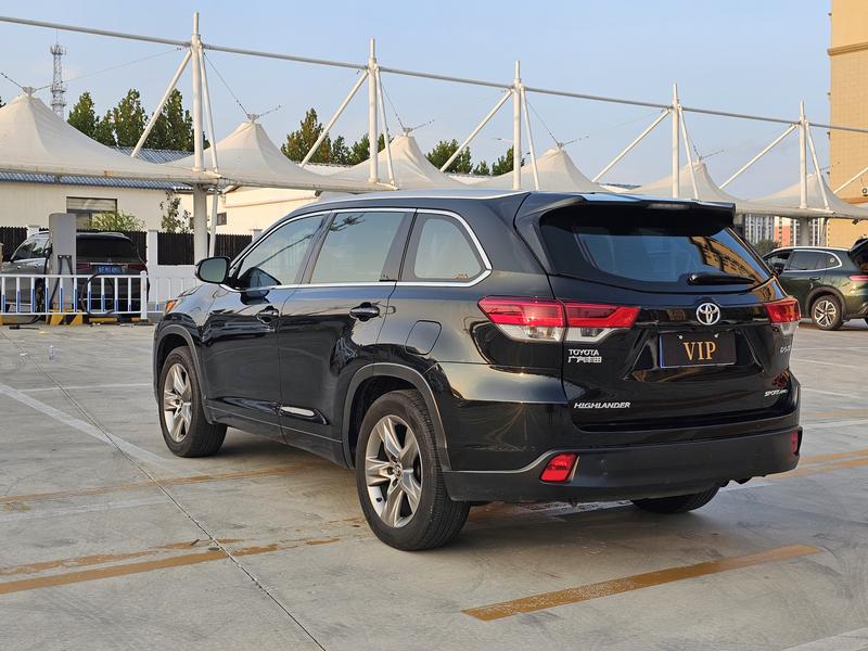 Toyota Highlander - фото 4
